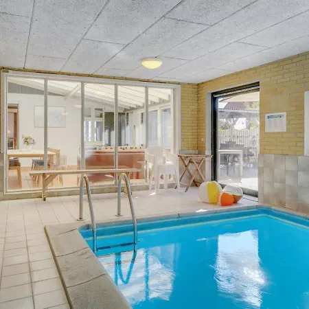 Сasa de vacaciones Holiday Thruid - 10m From The Sea In Funen *
