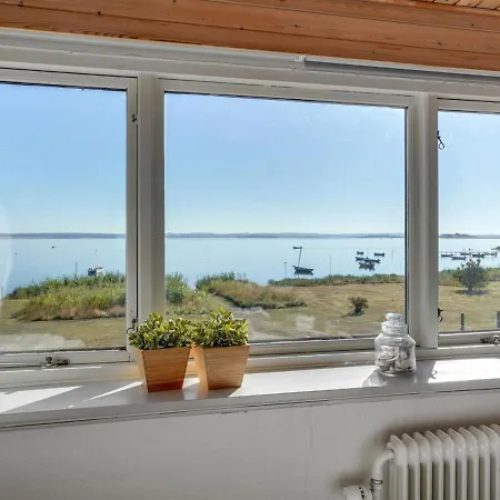 Сasa de vacaciones Holiday Thruid - 10m From The Sea In Funen *