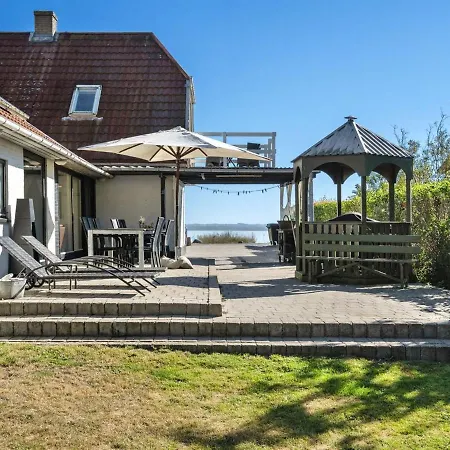 Сasa de vacaciones Holiday Thruid - 10m From The Sea In Funen *